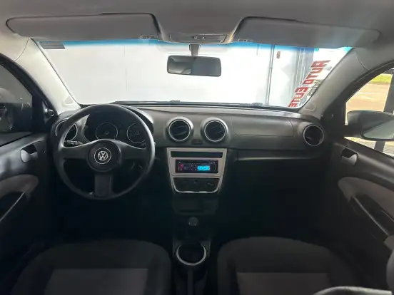 VOLKSWAGEN-VOYAGE-1.0 MI 8V FLEX 4P MANUAL VOLKSWAGEN-VOYAGE-2012