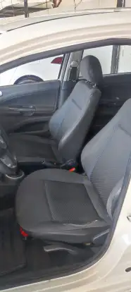 VOLKSWAGEN-VOYAGE-2015