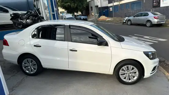 VOLKSWAGEN-VOYAGE-2021