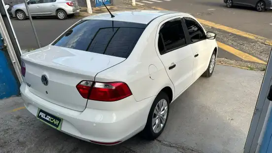 VOLKSWAGEN-VOYAGE-2021