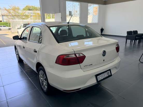 VOLKSWAGEN-VOYAGE-1.0 12V MPI TOTALFLEX 4P MANUAL VOLKSWAGEN-VOYAGE-2022