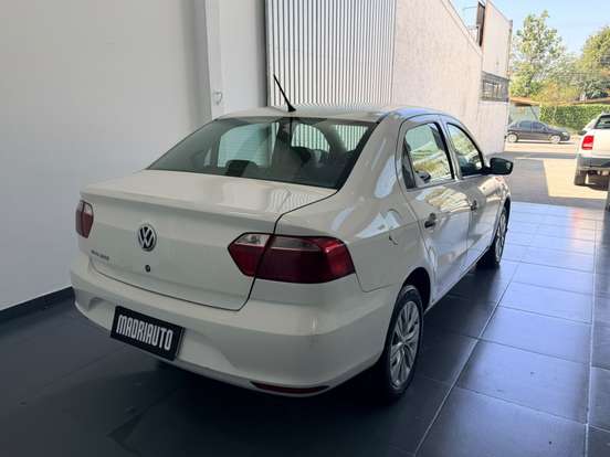 VOLKSWAGEN-VOYAGE-1.0 12V MPI TOTALFLEX 4P MANUAL VOLKSWAGEN-VOYAGE-2022