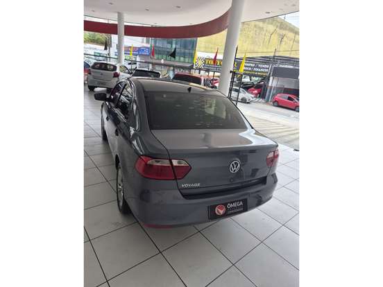 VOLKSWAGEN-VOYAGE-2022