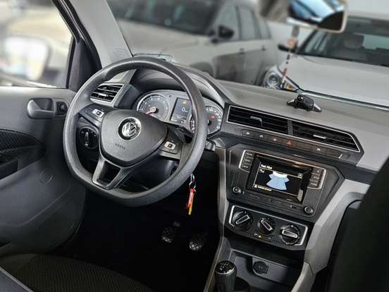 VOLKSWAGEN-VOYAGE-1.0 12V MPI TOTALFLEX COMFORTLINE 4P MANUAL VOLKSWAGEN-VOYAGE-2017