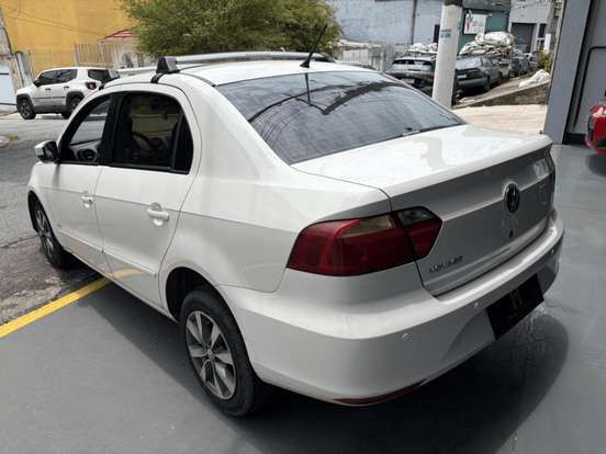 VOLKSWAGEN-VOYAGE-2014