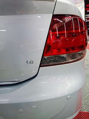 VOLKSWAGEN-VOYAGE-2010