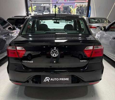 VOLKSWAGEN-VOYAGE-2014