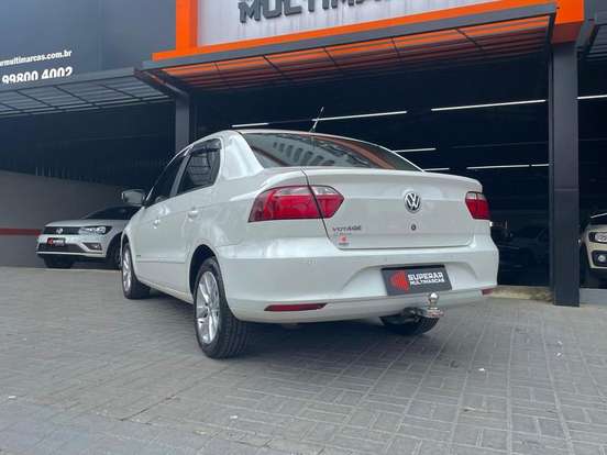 VOLKSWAGEN-VOYAGE-1.6 MSI TOTALFLEX COMFORTLINE 4P MANUAL VOLKSWAGEN-VOYAGE-2018