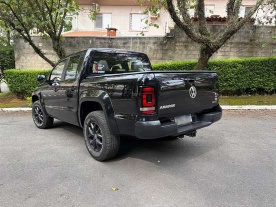 VOLKSWAGEN-AMAROK-2021