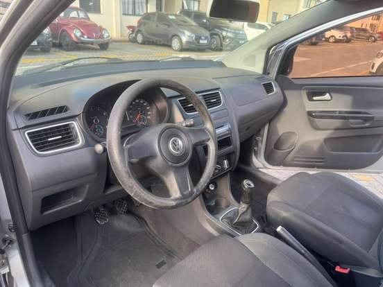 VOLKSWAGEN-FOX-2010
