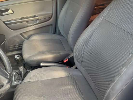 VOLKSWAGEN-FOX-1.0 MI 8V FLEX 4P MANUAL VOLKSWAGEN-FOX-2010