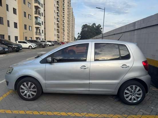 VOLKSWAGEN-FOX-1.0 MI 8V FLEX 4P MANUAL VOLKSWAGEN-FOX-2010