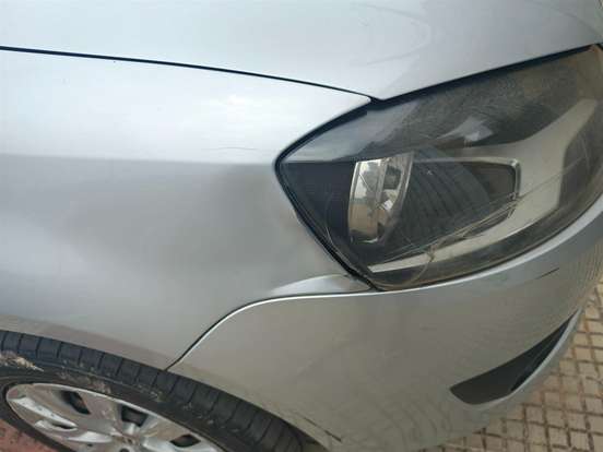 VOLKSWAGEN-FOX-2012