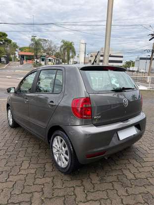 VOLKSWAGEN-FOX-2013