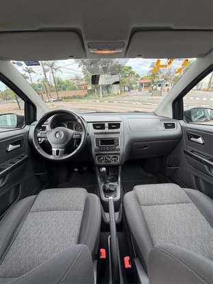 VOLKSWAGEN-FOX-2013