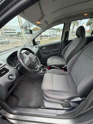 VOLKSWAGEN-FOX-2013