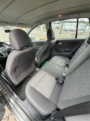 VOLKSWAGEN-FOX-2013