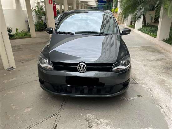 VOLKSWAGEN-FOX-2012