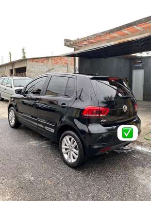 VOLKSWAGEN-FOX-2021
