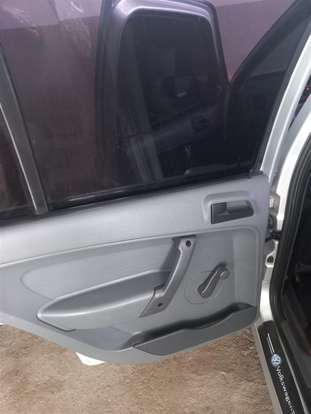 VOLKSWAGEN-GOL-2012