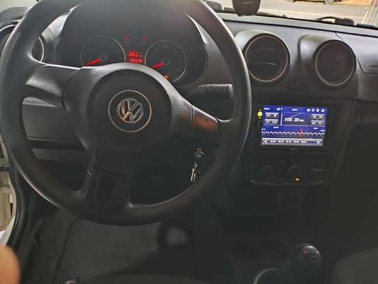 VOLKSWAGEN-GOL-2015