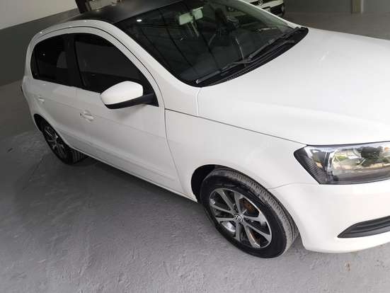 VOLKSWAGEN-GOL-2015