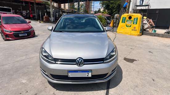 VOLKSWAGEN-GOLF-2017