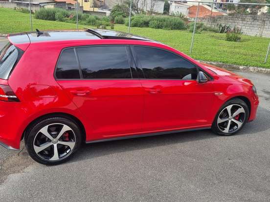 VOLKSWAGEN-GOLF-2.0 TSI GTI 16V TURBO GASOLINA 4P AUTOMÁTICO VOLKSWAGEN-GOLF-2014