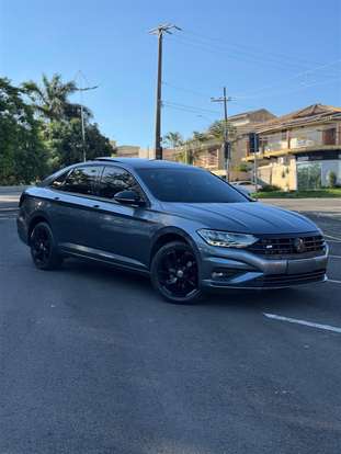 VOLKSWAGEN-JETTA-2018