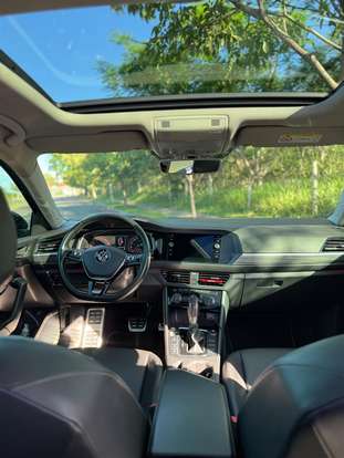 VOLKSWAGEN-JETTA-2018
