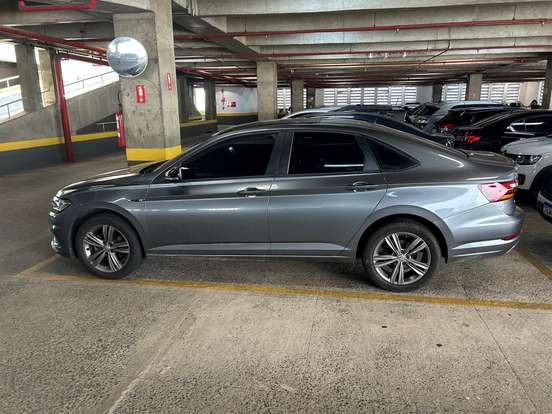 VOLKSWAGEN-JETTA-1.4 250 TSI TOTAL FLEX R-LINE TIPTRONIC VOLKSWAGEN-JETTA-2018