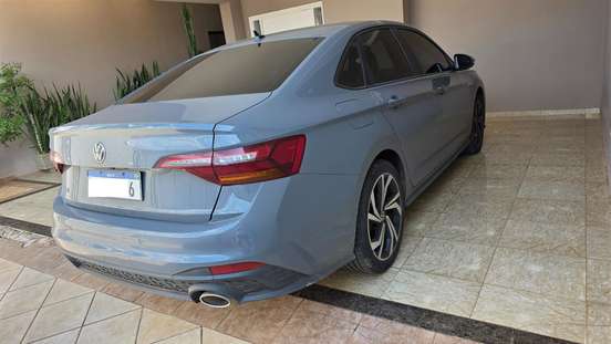 VOLKSWAGEN-JETTA-2024