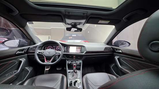 VOLKSWAGEN-JETTA-2024