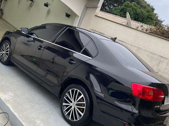 VOLKSWAGEN-JETTA-2.0 COMFORTLINE FLEX 4P TIPTRONIC VOLKSWAGEN-JETTA-2011