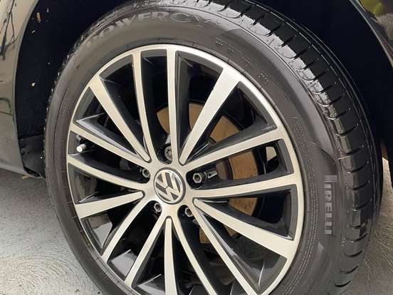 VOLKSWAGEN-JETTA-2.0 COMFORTLINE FLEX 4P TIPTRONIC VOLKSWAGEN-JETTA-2011