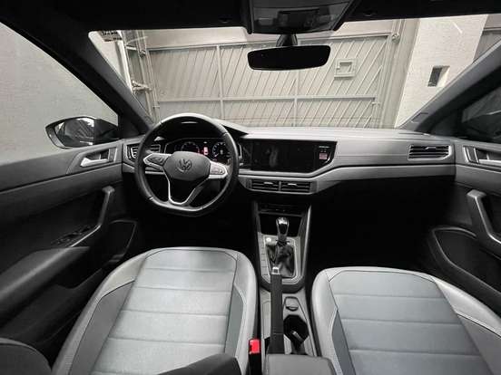 VOLKSWAGEN-NIVUS-1.0 200 TSI TOTAL FLEX HIGHLINE AUTOMÁTICO VOLKSWAGEN-NIVUS-2023