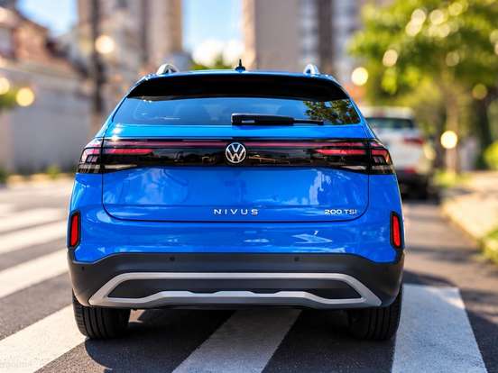 VOLKSWAGEN-NIVUS-1.0 200 TSI TOTAL FLEX HIGHLINE AUTOMÁTICO VOLKSWAGEN-NIVUS-2025