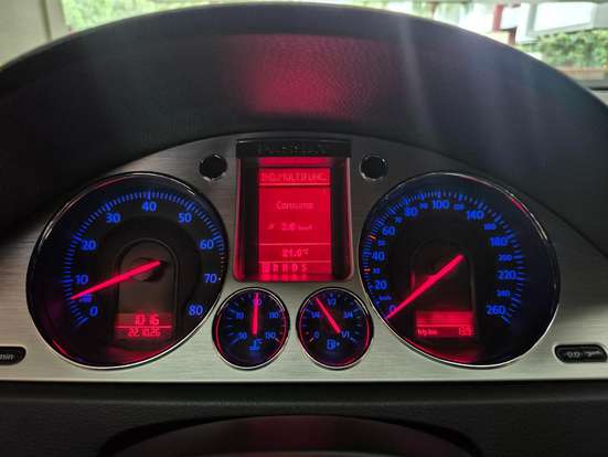 VOLKSWAGEN-PASSAT-2008