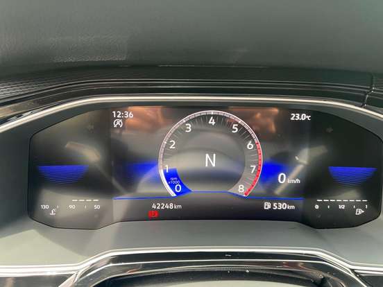 VOLKSWAGEN-POLO-2022