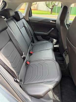 VOLKSWAGEN-POLO-2023