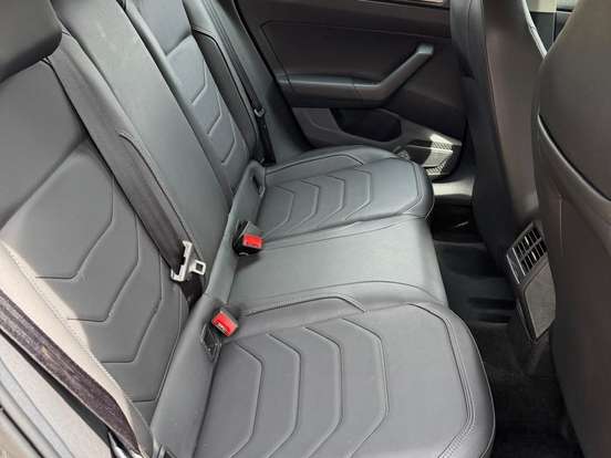 VOLKSWAGEN-POLO-1.0 170 TSI HIGHLINE AUTOMÁTICO VOLKSWAGEN-POLO-2023