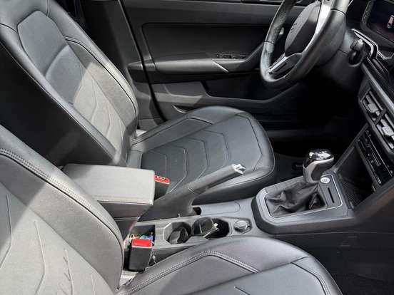 VOLKSWAGEN-POLO-1.0 170 TSI HIGHLINE AUTOMÁTICO VOLKSWAGEN-POLO-2023