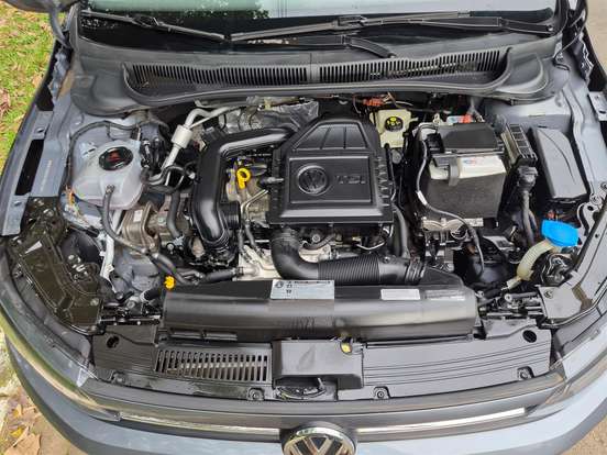 VOLKSWAGEN-POLO-2019