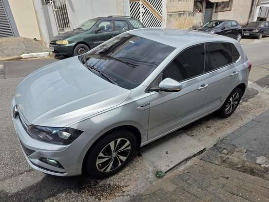 VOLKSWAGEN-POLO-1.0 200 TSI COMFORTLINE AUTOMÁTICO VOLKSWAGEN-POLO-2017