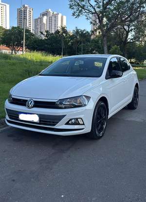 VOLKSWAGEN-POLO-2019