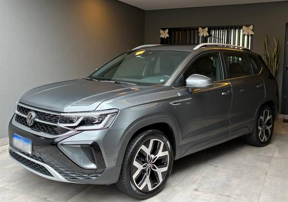 VOLKSWAGEN TAOS 1.4 250 TSI TOTAL FLEX HIGHLINE AUTOMÁTICO