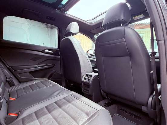 VOLKSWAGEN-TAOS-1.4 250 TSI TOTAL FLEX HIGHLINE AUTOMÁTICO VOLKSWAGEN-TAOS-2023