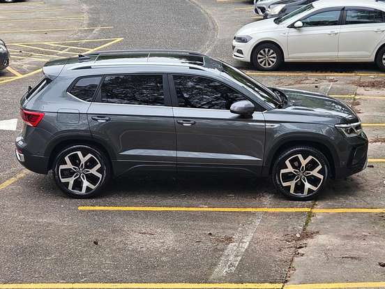 VOLKSWAGEN-TAOS-1.4 250 TSI TOTAL FLEX HIGHLINE AUTOMÁTICO VOLKSWAGEN-TAOS-2025
