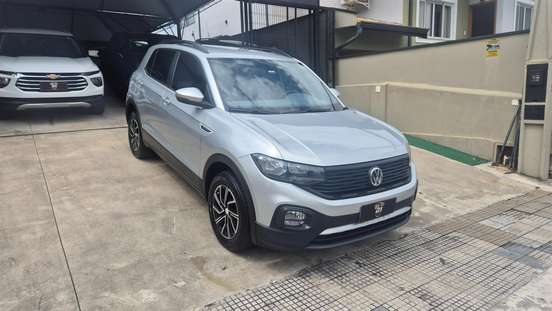 VOLKSWAGEN-T-CROSS-2021