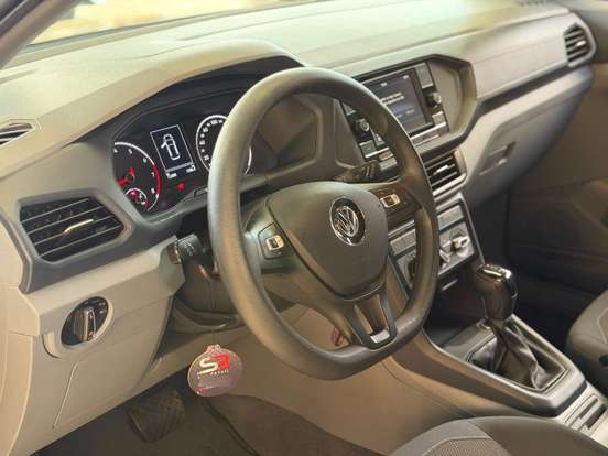 VOLKSWAGEN-T-CROSS-2020